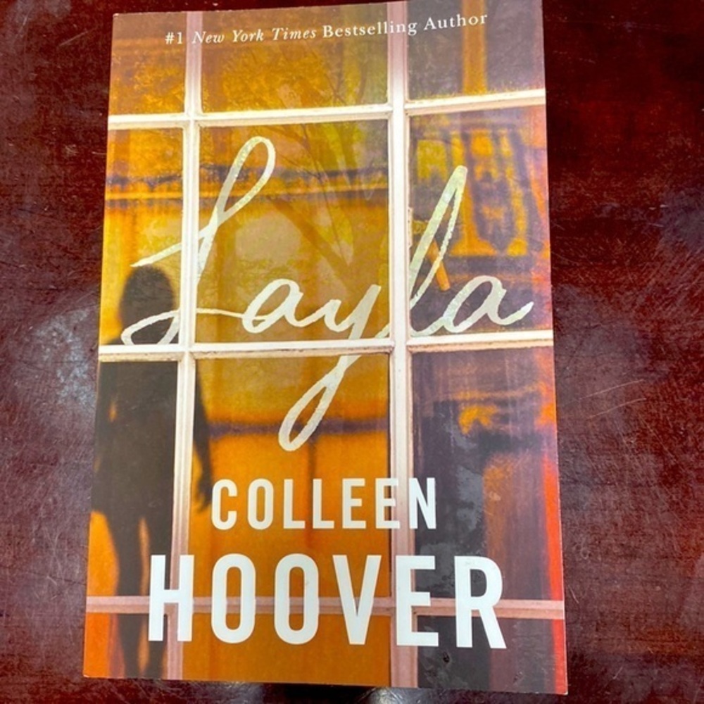 Layla by Colleen Hoover EUC